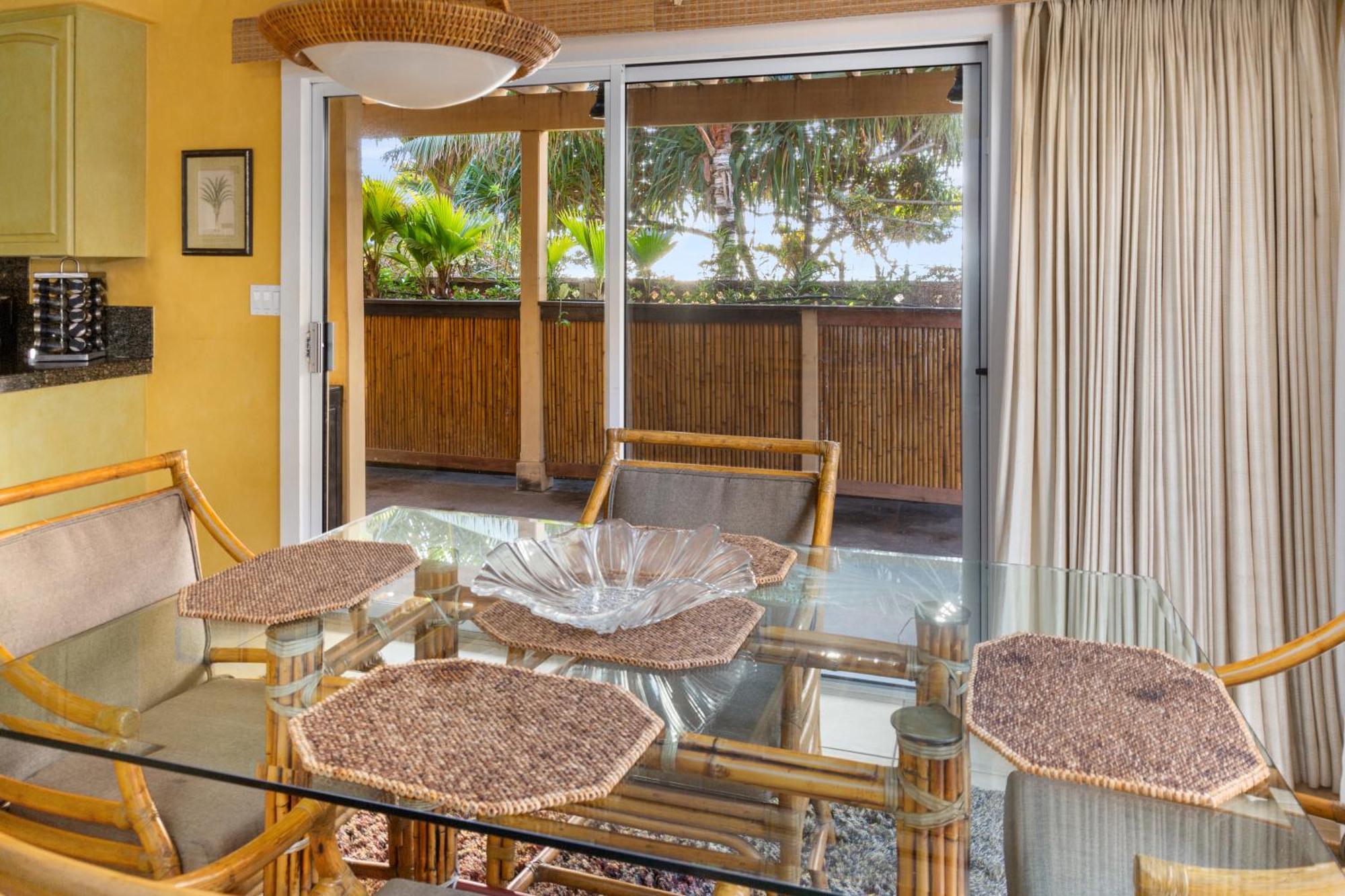 Plumeria Suite, 2-Bedrooms, Sleeps 6, Pool & Bbq, Pre-Renovation Summer Sale Kihei Extérieur photo